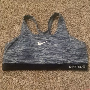 Nike Pro Sports Bra